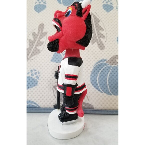 New Jersey Devils Mascot Bobblehead in White Jersey by Bobble Dobbles Rare 2001 - Picture 5 of 10
